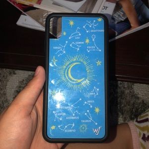 Hannah meloche xs max case wildflower